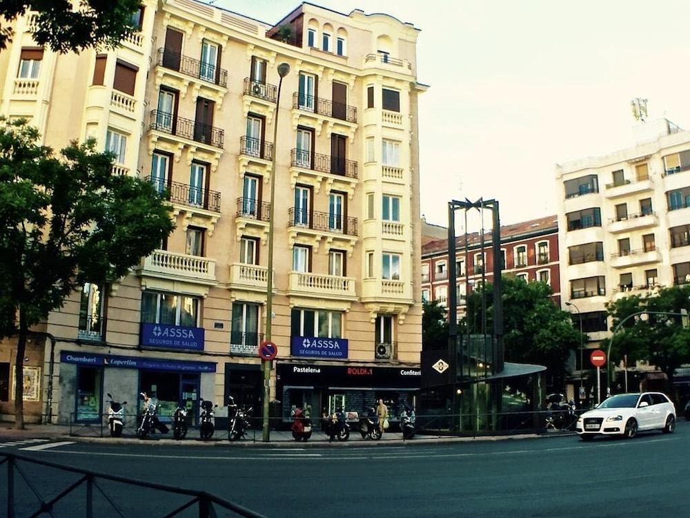 Hostal Nersan2 Madrid Exterior photo