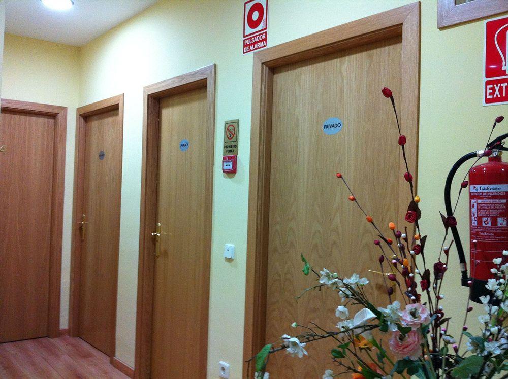 Hostal Nersan2 Madrid Exterior photo