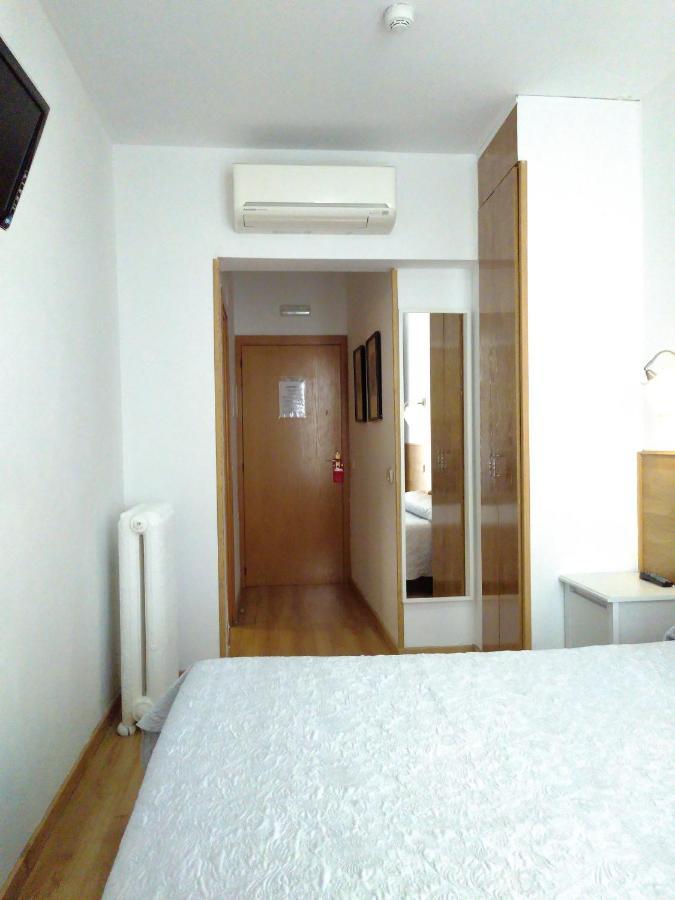 Hostal Nersan2 Madrid Exterior photo