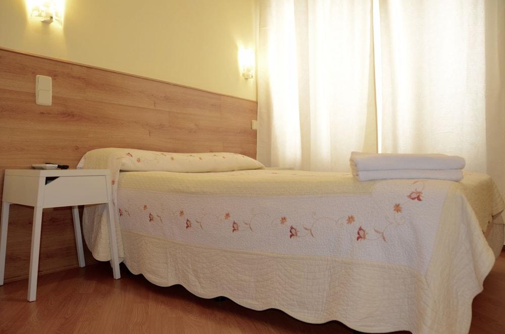 Hostal Nersan2 Madrid Exterior photo