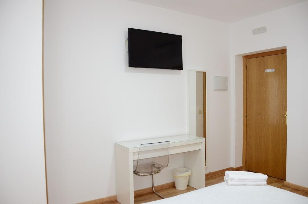 Hostal Nersan2 Madrid Exterior photo