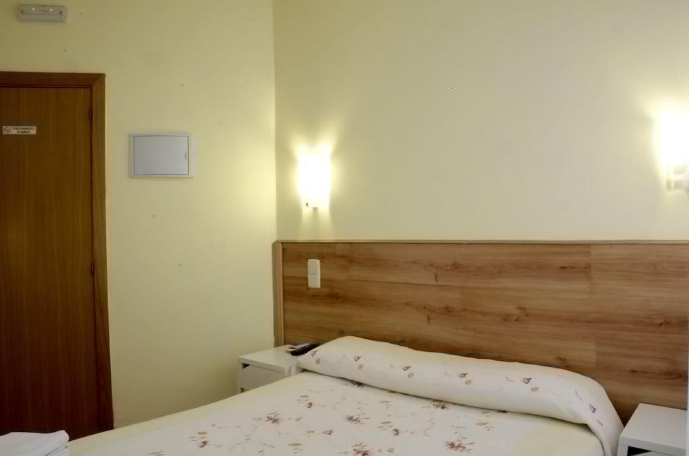 Hostal Nersan2 Madrid Exterior photo