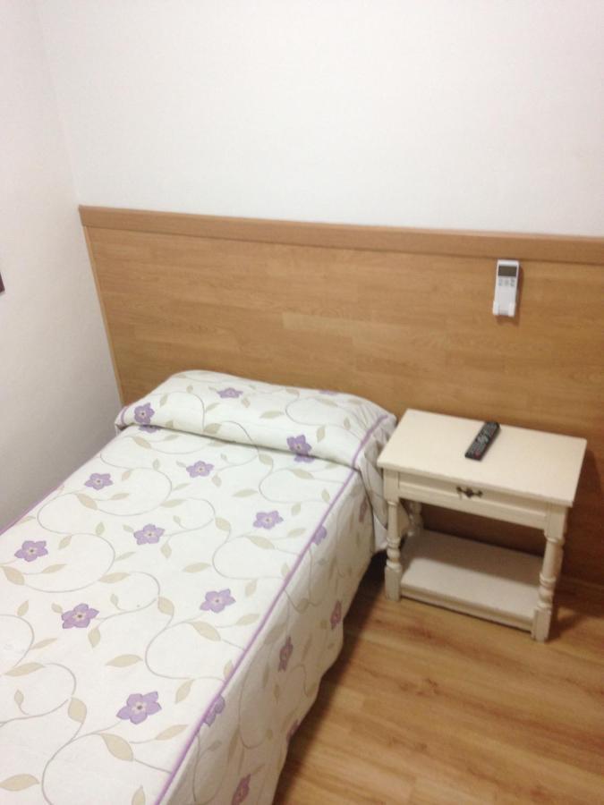 Hostal Nersan2 Madrid Exterior photo